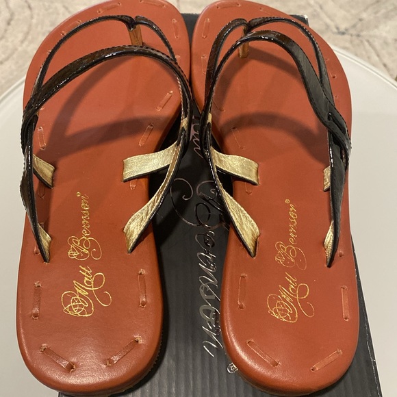 NIB - Matt Bernson The Love Sandal, Black Patent Leather Wrinkle. Size 8 - Picture 3 of 11